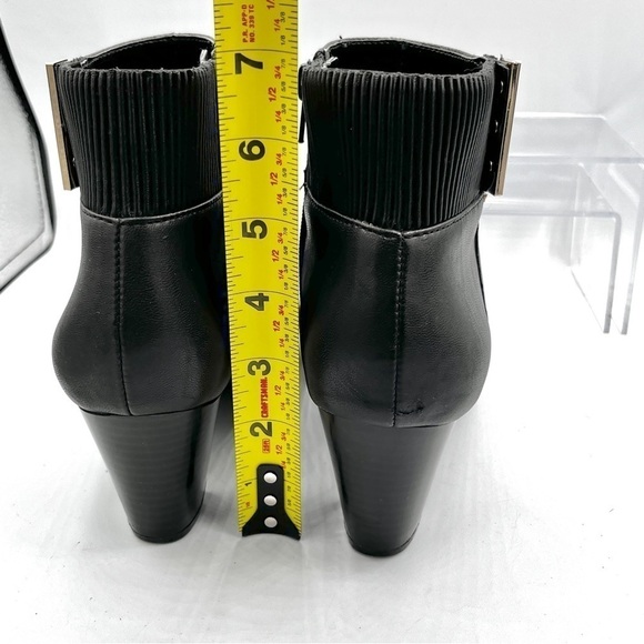 Alfani Step n Flex Palessa Ankle Heeled Bootie Black Leather 8 Side Zip Gold Bar - Picture 7 of 10